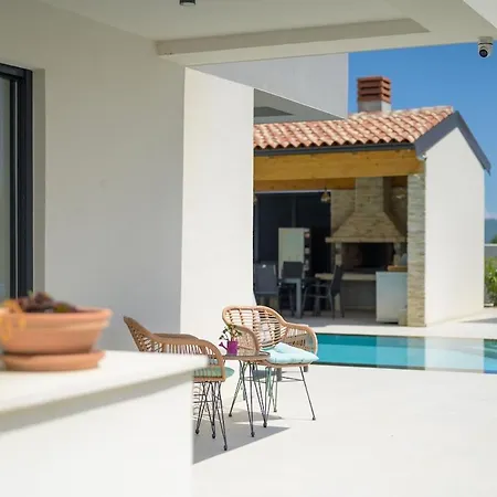 Villa Istra Relax Smaragd By Istrialux Rebici